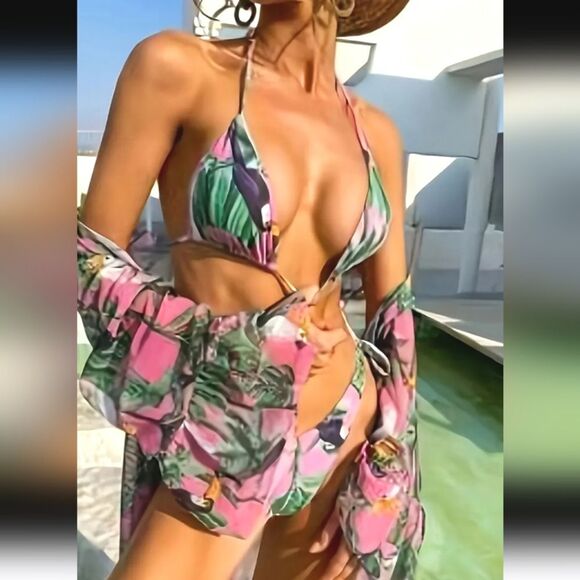 Chic Multicolor Floral Bikini Set Size L With Matching Cover Up NWT - Picture 3 of 6